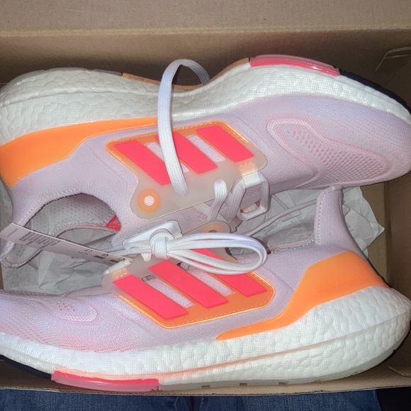 New with tags pink, white and orange Addidas ultra boost 22 W - Picture 2 of 4